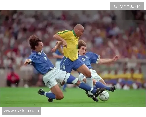 足球明星出场瞬间剪辑技巧揭秘如何捕捉最精彩的瞬间与情感 足球明星出场瞬间剪辑技巧揭秘如何捕捉最精彩的瞬间与情感